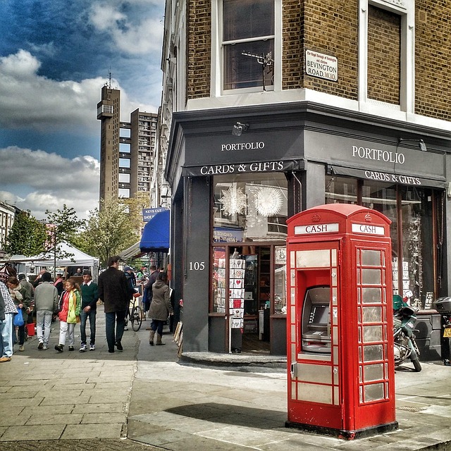 Local cleaning services in Islington for offices and apartments