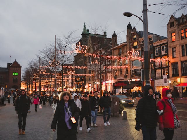 Professional cleaners in Southfields