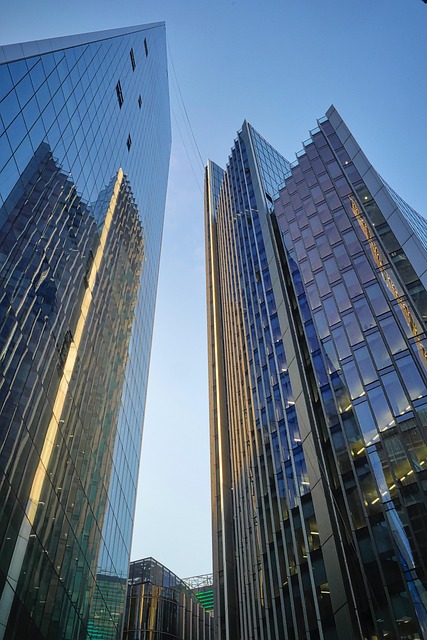About LitMex supporting commercial cleaning in a modern London office interior