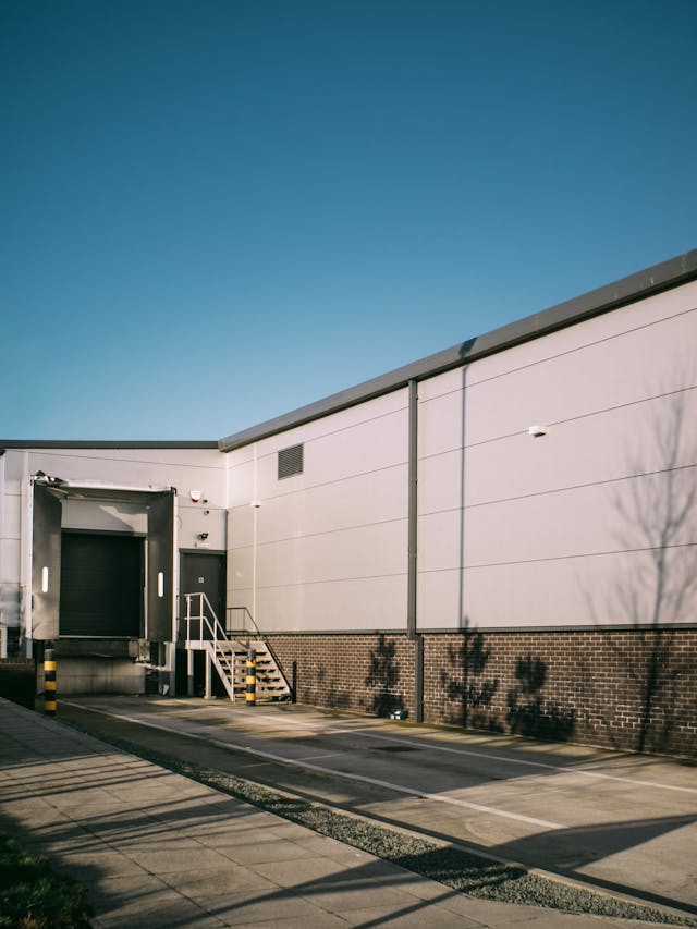 Loading bay warehouse cleaning London for a warehouse and logistics site